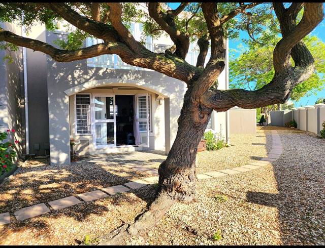 1 BEDROOM APARTMENT SOLD IN TOWNSEND ESTATE